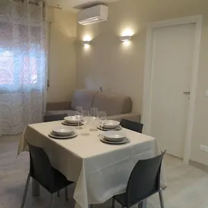 Lucio's Parcheggio Privato Appartamento